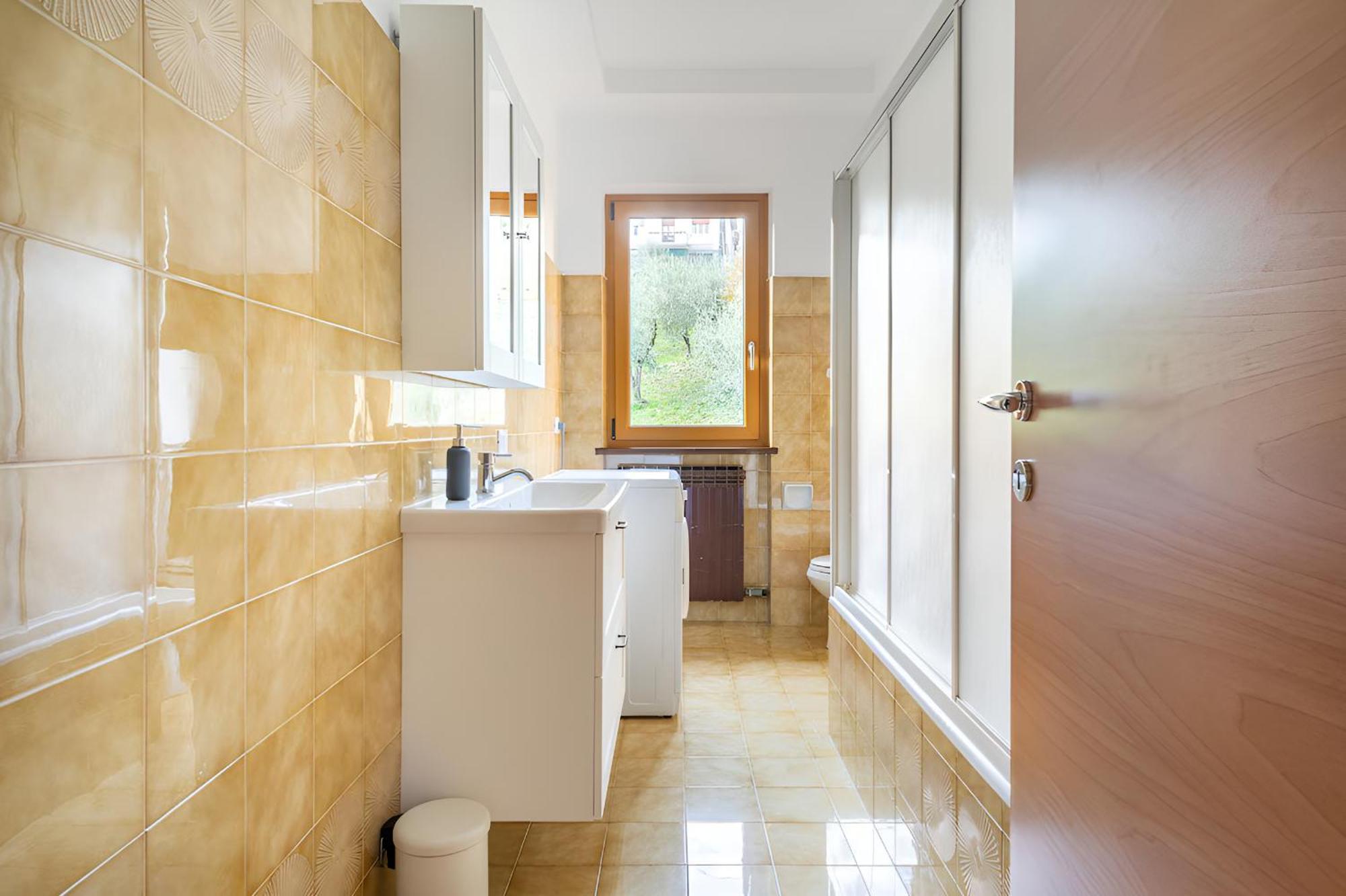 Happy Guest Apartments - Dolce Vista Riva di Solto Exterior foto