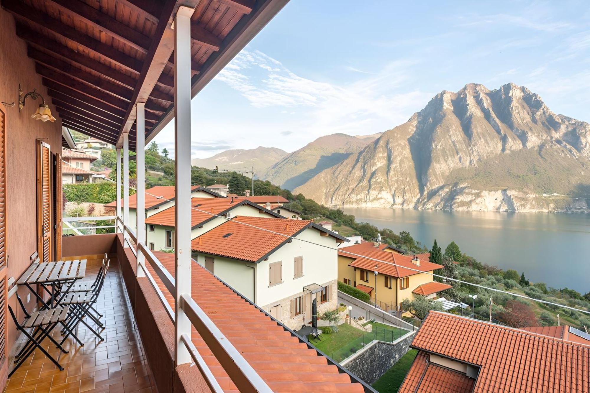 Happy Guest Apartments - Dolce Vista Riva di Solto Exterior foto