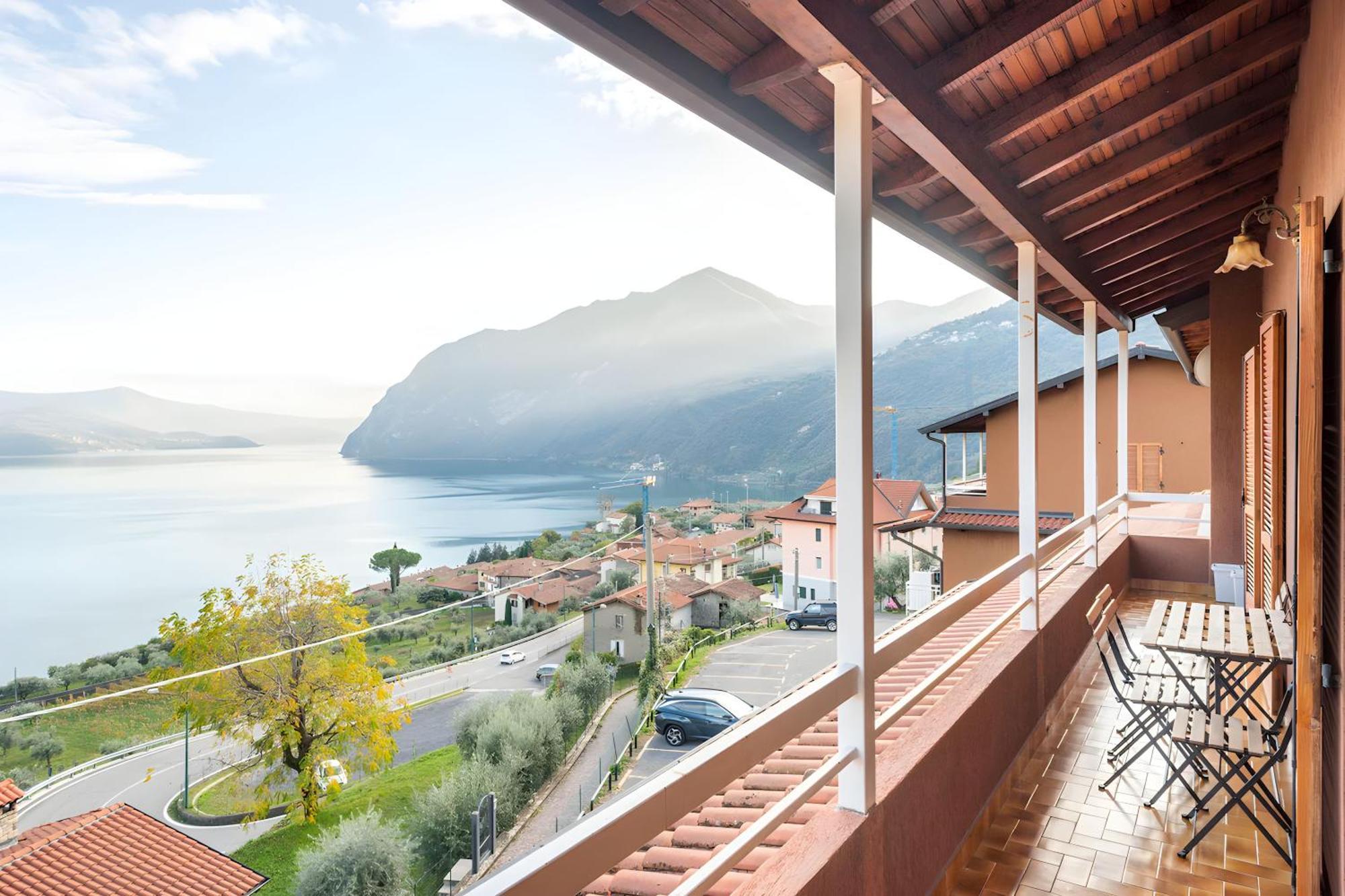 Happy Guest Apartments - Dolce Vista Riva di Solto Exterior foto